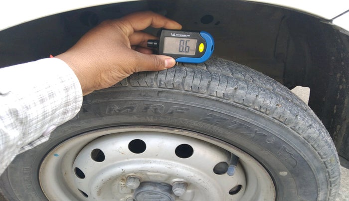 2011 Maruti Wagon R 1.0 LXI, Petrol, Manual, 56,081 km, tyre