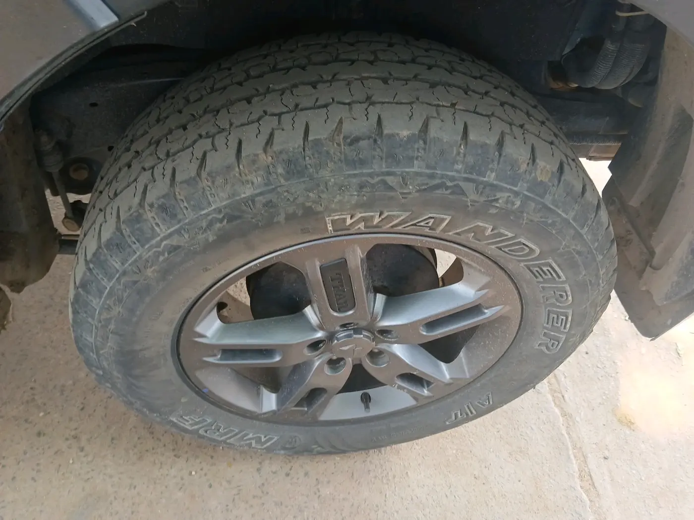 2023 Mahindra Thar LX HARD TOP 4WD MT, Diesel, Manual, 40,284 km, tyre