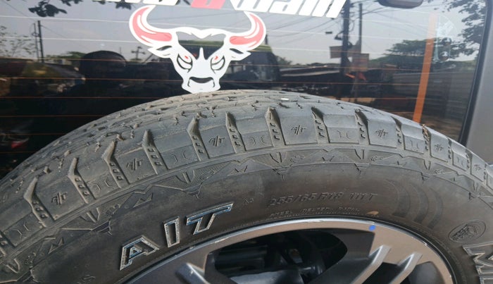 2023 Mahindra Thar LX HARD TOP 4WD MT, Diesel, Manual, 40,284 km, tyre