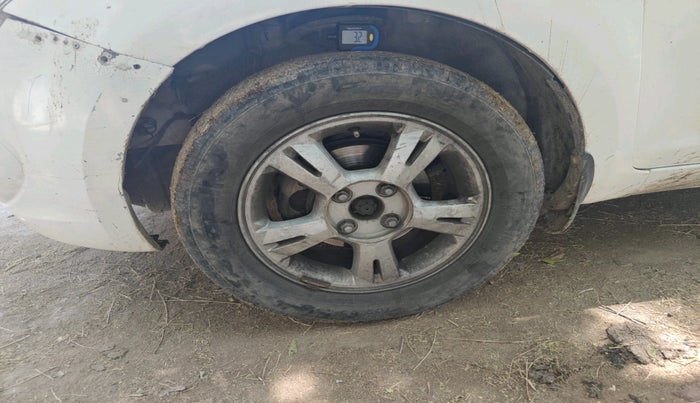 2011 Hyundai i20 SPORTZ 1.2, Petrol, Manual, 1,03,959 km, tyre