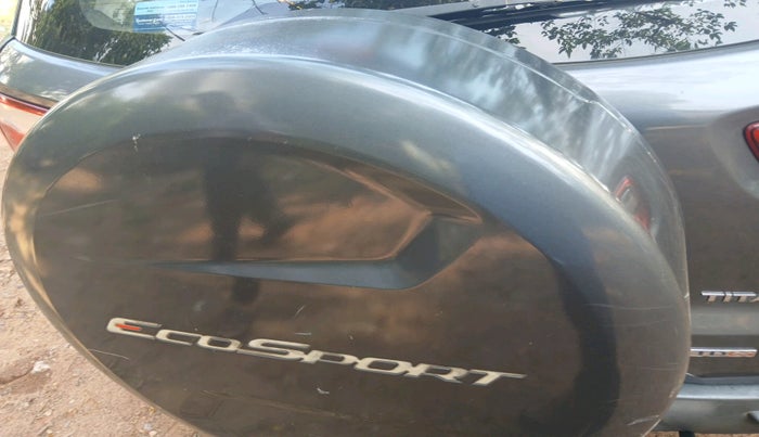 2015 Ford Ecosport TITANIUM 1.5L DIESEL, Diesel, Manual, 1,11,035 km, tyre