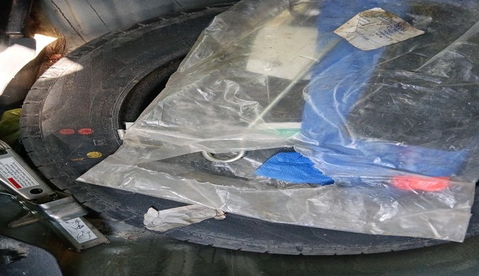 2023 Maruti Baleno DELTA PETROL 1.2, Petrol, Manual, 40,687 km, tyre