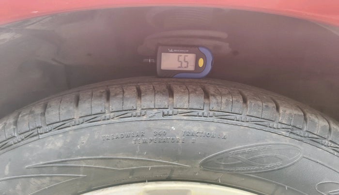 2012 Maruti Swift VXI, Petrol, Manual, 57,702 km, tyre