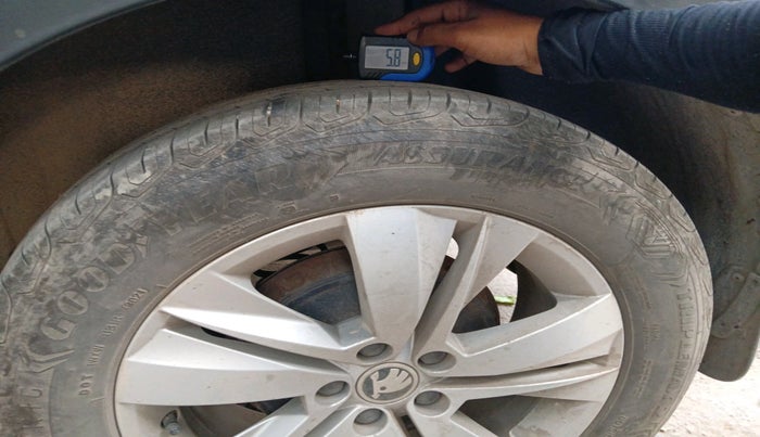 2021 Skoda KUSHAQ AMBITION 1.0L TSI MT, Petrol, Manual, 13,263 km, tyre