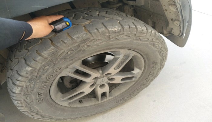 2022 Mahindra Thar LX PETROL HT 4WD AT, Petrol, Automatic, 57,882 km, tyre