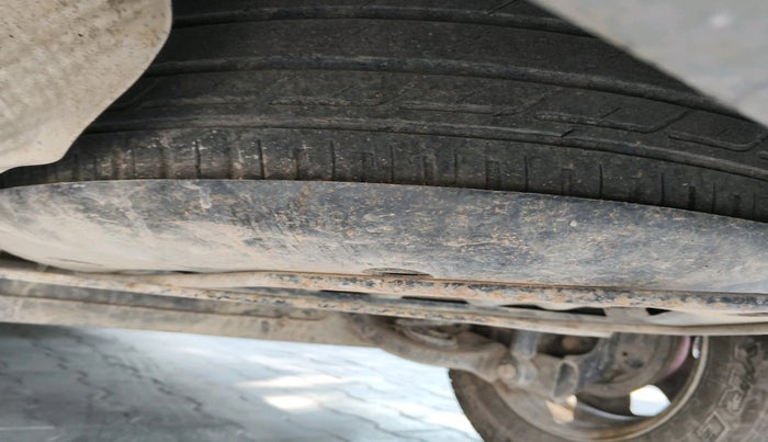 2013 Renault Duster 85 PS RXE DIESEL, Diesel, Manual, 2,03,312 km, tyre