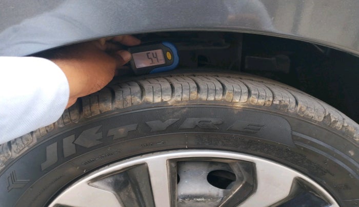 2021 Tata TIGOR XE PETROL, Petrol, Manual, 96,904 km, tyre