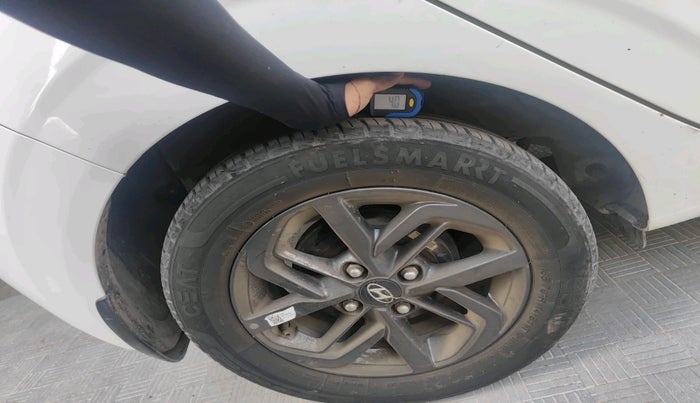 2022 Hyundai GRAND I10 NIOS SPORTZ 1.2 KAPPA VTVT CNG, CNG, Manual, 39,659 km, tyre