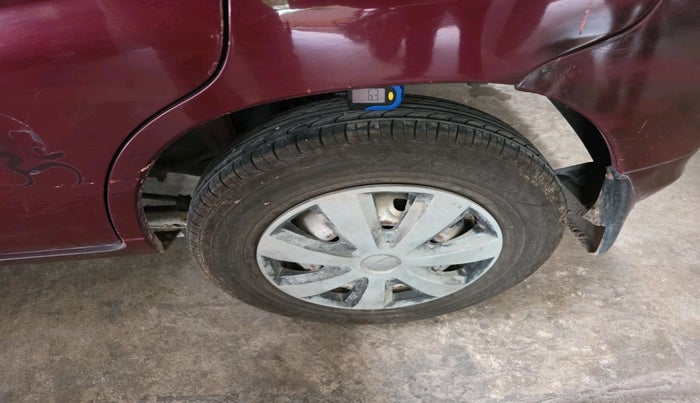 2006 Maruti Alto LXI, Petrol, Manual, 1,44,539 km, tyre