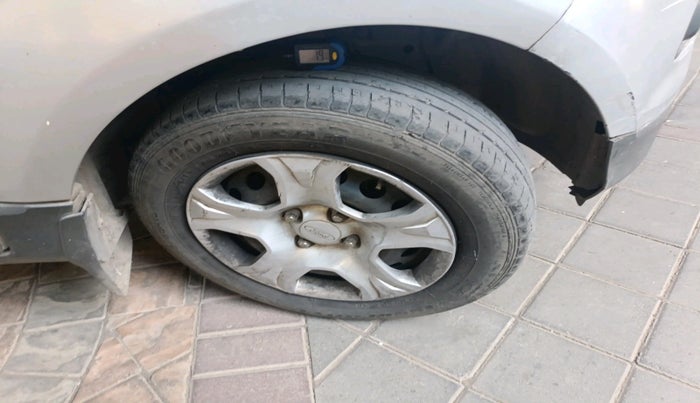 2016 Ford Ecosport AMBIENTE 1.5L DIESEL, Diesel, Manual, 99,999 km, tyre