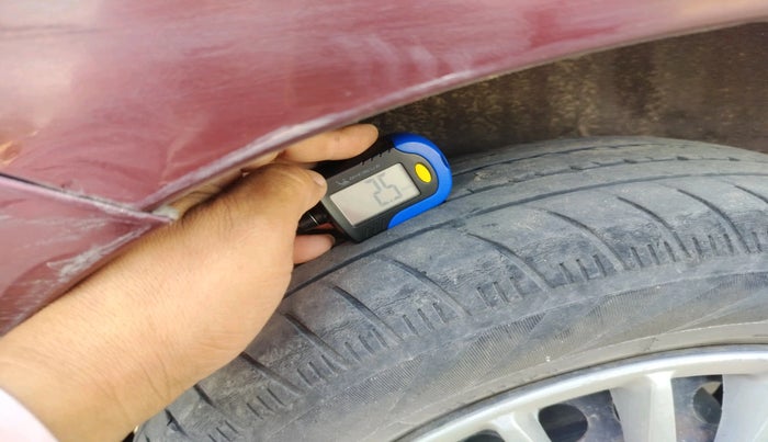 2017 Honda Amaze 1.2L I-VTEC S OPT, Petrol, Manual, 76,456 km, tyre