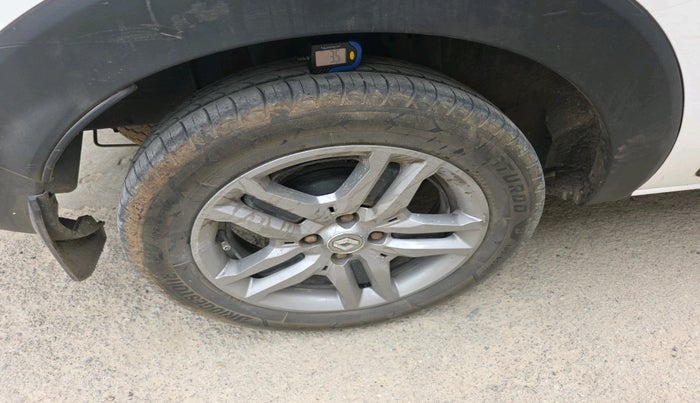 2020 Renault TRIBER RXZ, Petrol, Manual, 95,616 km, tyre