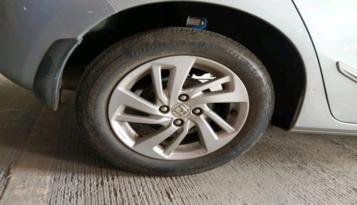 2019 Honda Jazz 1.2L I-VTEC VX CVT, Petrol, Automatic, 79,119 km, tyre