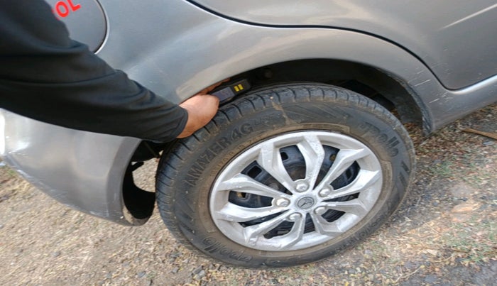 2011 Chevrolet Spark LT 1.0, Petrol, Manual, 86,856 km, tyre