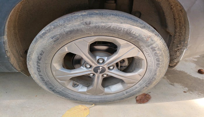 2022 KIA SELTOS HTK PLUS 1.5 DIESEL, Diesel, Manual, 1,03,887 km, tyre