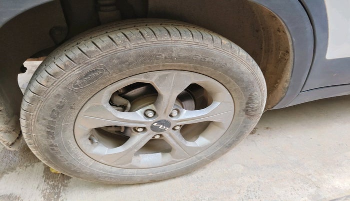 2022 KIA SELTOS HTK PLUS 1.5 DIESEL, Diesel, Manual, 1,03,887 km, tyre