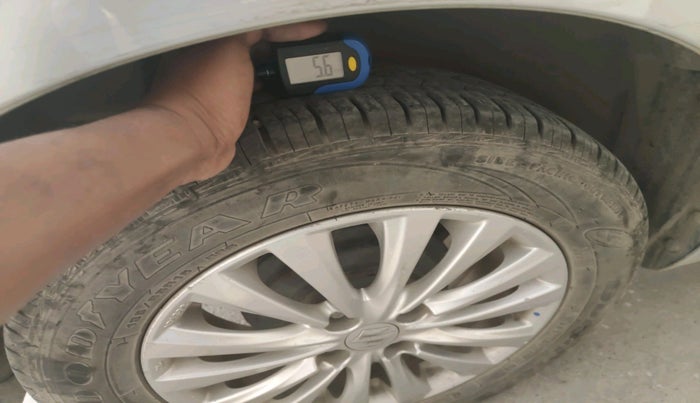 2016 Maruti Ciaz ZDI SHVS, Diesel, Manual, 72,536 km, tyre