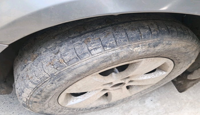 2008 Skoda Fabia AMBIENTE 1.2 MPI, Petrol, Manual, 93,989 km, tyre