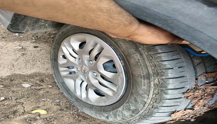 2024 KIA CARENS Prestige (O) 1.5 Petrol 7 STR, Petrol, Manual, 12,613 km, tyre