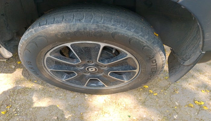 2019 Renault Duster RXS PETROL, Petrol, Manual, 49,878 km, tyre