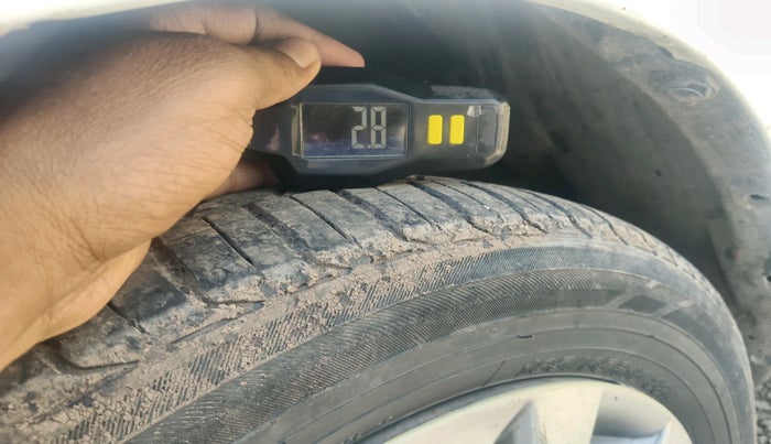 2014 Maruti Ertiga VDI, Diesel, Manual, 1,19,828 km, tyre