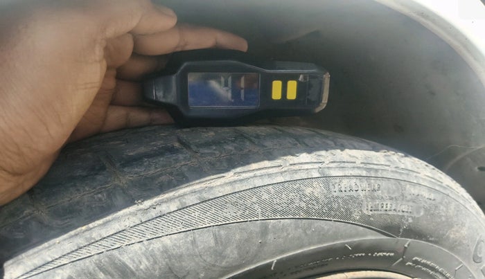 2014 Maruti Ertiga VDI, Diesel, Manual, 1,19,828 km, tyre