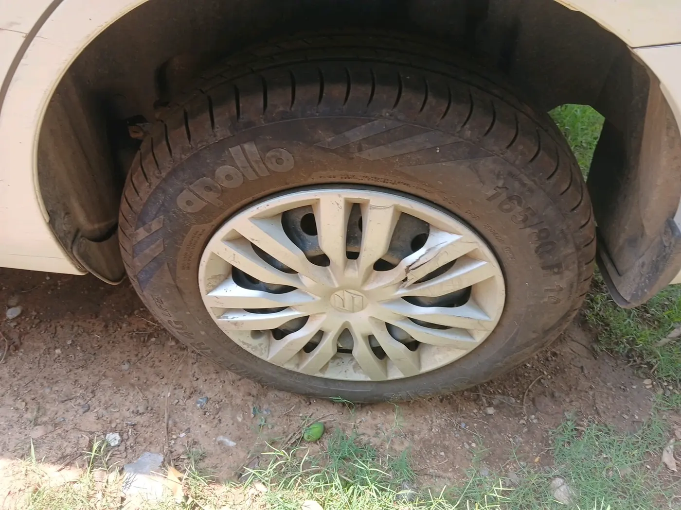 2020 Maruti Dzire VXI, Petrol, Manual, 61,590 km, tyre