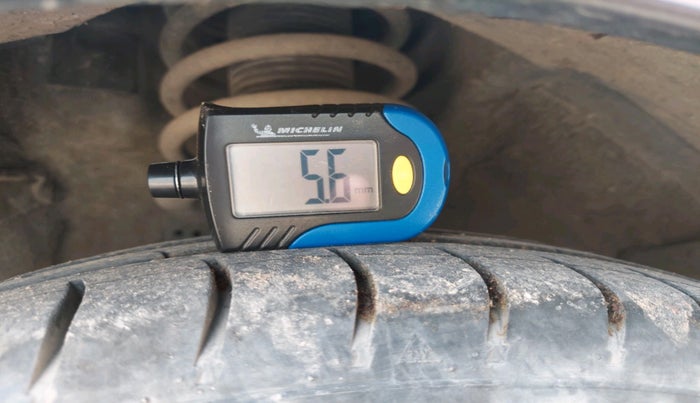 2012 Hyundai i10 MAGNA 1.1, Petrol, Manual, 70,926 km, tyre