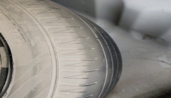 2017 Maruti Vitara Brezza ZDI PLUS, Diesel, Manual, 69,677 km, tyre