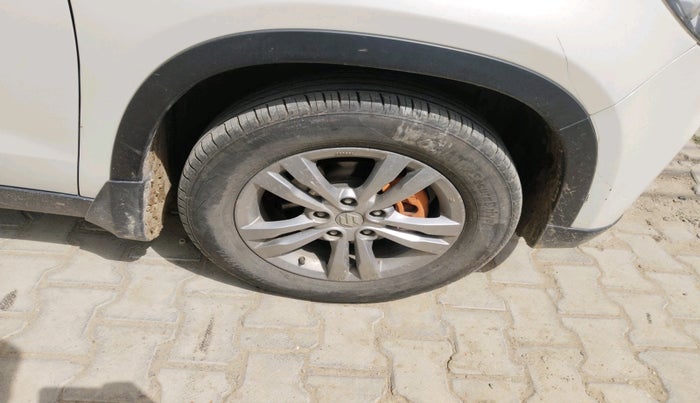 2017 Maruti Vitara Brezza ZDI PLUS, Diesel, Manual, 69,677 km, tyre