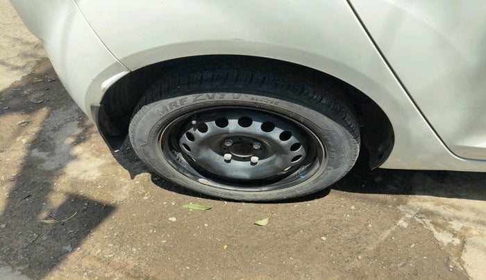 2020 Tata ALTROZ XT PETROL, Petrol, Manual, 60,113 km, tyre