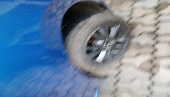 2018 Hyundai Elite i20 ASTA 1.2, Petrol, Manual, 1,16,637 km, tyre