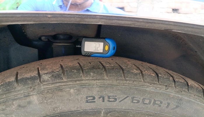 2020 MG HECTOR PLUS SHARP 2.0 DIESEL TURBO MT 6-STR, Diesel, Manual, 71,103 km, tyre