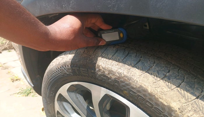 2022 Maruti Grand Vitara ZETA SMART HYBRID, Petrol, Manual, 11,056 km, tyre