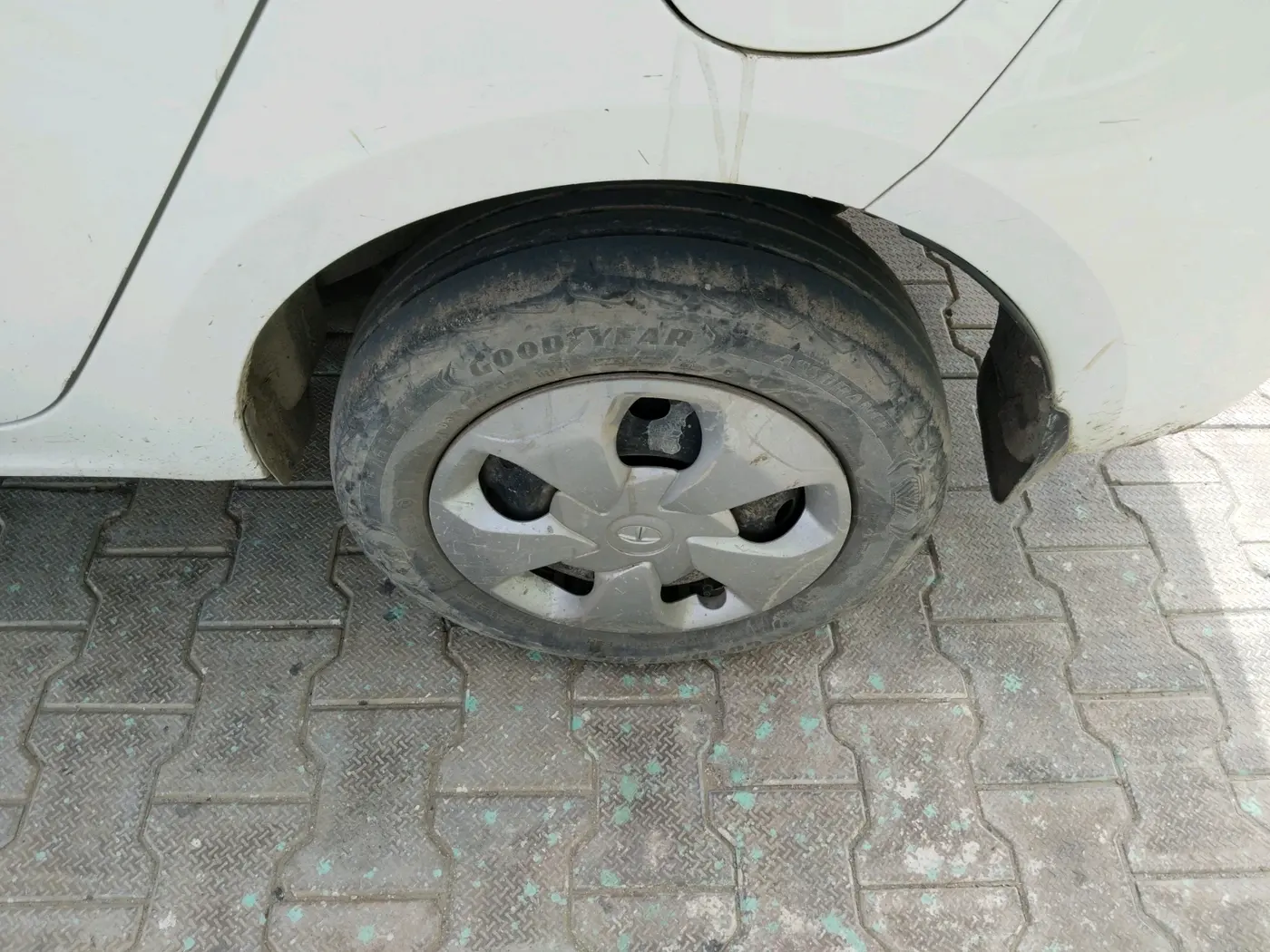 2022 Tata TIGOR XZ CNG, CNG, Manual, 34,709 km, tyre