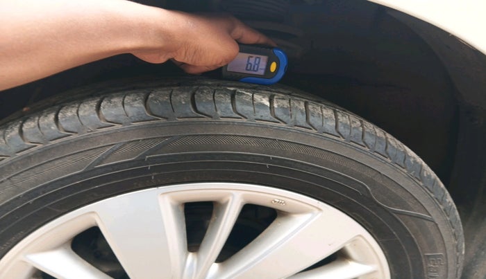 2014 Maruti Swift ZXI, Petrol, Manual, 39,335 km, tyre