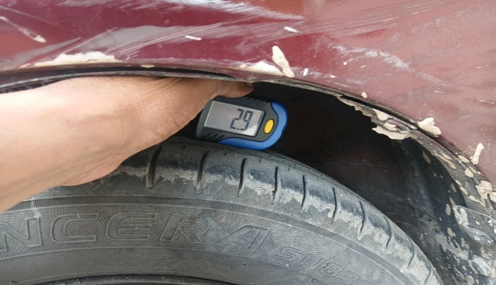 2012 Maruti Alto LXI CNG, CNG, Manual, 1,03,915 km, tyre