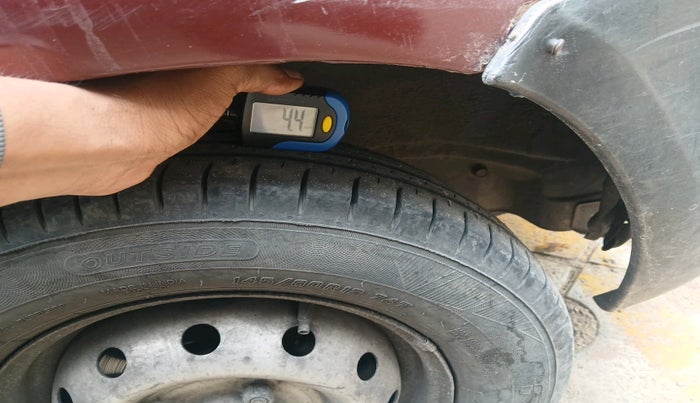 2012 Maruti Alto LXI CNG, CNG, Manual, 1,03,915 km, tyre