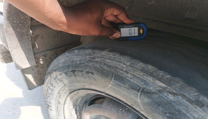 2016 Mahindra Bolero SLX BS IV, Diesel, Manual, 1,51,255 km, tyre