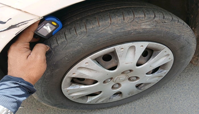 2015 Honda Amaze 1.2L I-VTEC S, Petrol, Manual, 68,533 km, tyre