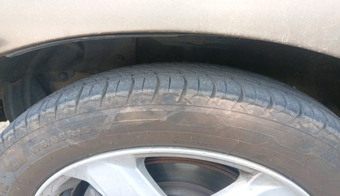 2011 Honda City 1.5L I-VTEC V MT, Petrol, Manual, 1,72,028 km, tyre