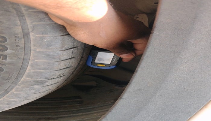 2021 Hyundai Creta E 1.5 PETROL, Petrol, Manual, 69,074 km, tyre