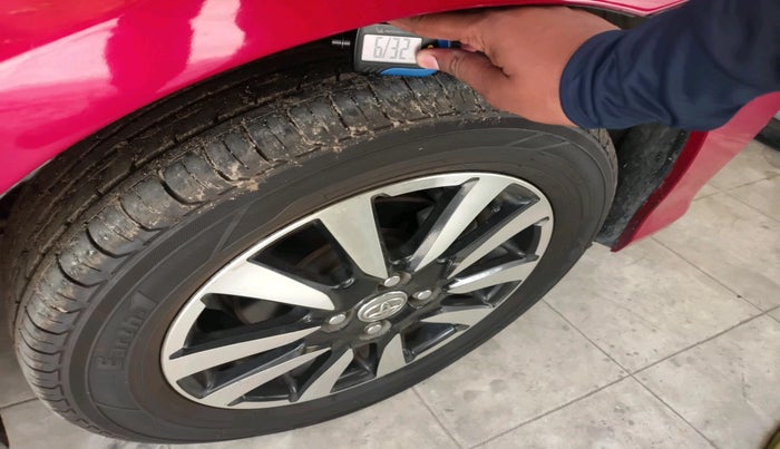 2018 Toyota Etios Liva VX, Petrol, Manual, 68,851 km, tyre