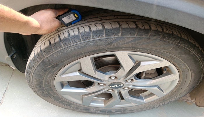 2023 KIA SELTOS  HTX 1.5 PETROL MT, Petrol, Manual, 50,513 km, tyre