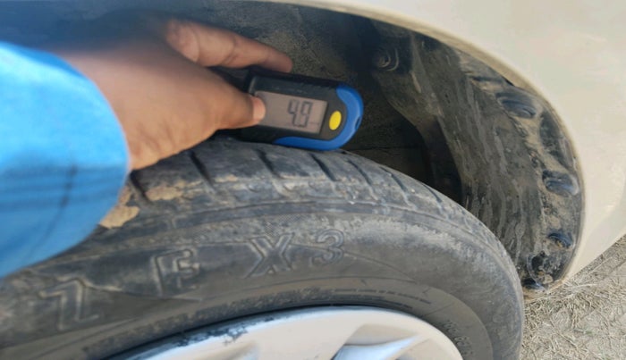 2017 Maruti Ertiga VXI CNG, CNG, Manual, 1,33,017 km, tyre