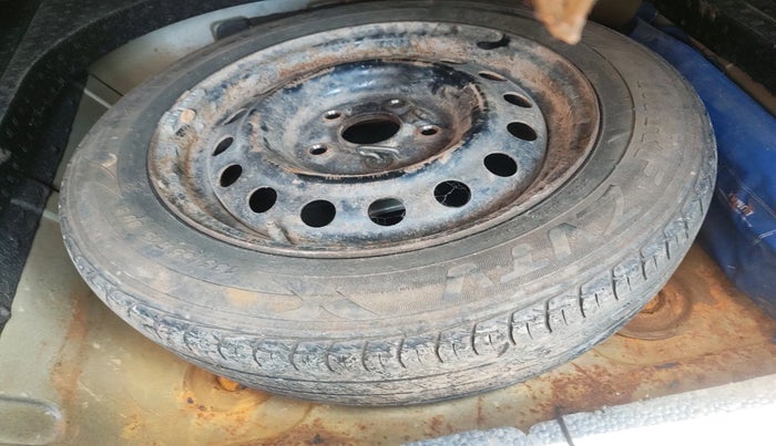 2011 Maruti SX4 VDI, Diesel, Manual, 73,357 km, tyre