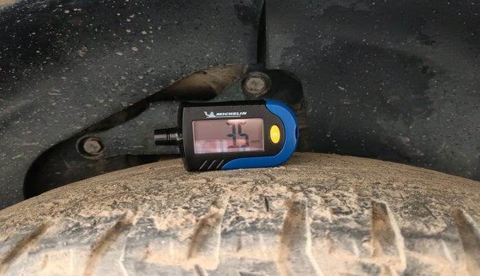 2019 Tata Harrier XZ 2.0L, Diesel, Manual, 1,18,624 km, tyre