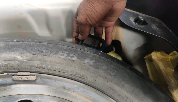 2023 Maruti Baleno DELTA PETROL 1.2, Petrol, Manual, 69,803 km, tyre