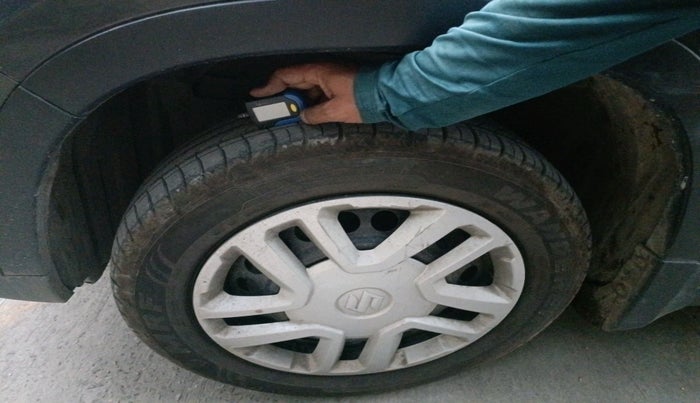 2021 Maruti Vitara Brezza VXI, Petrol, Manual, 1,02,638 km, tyre