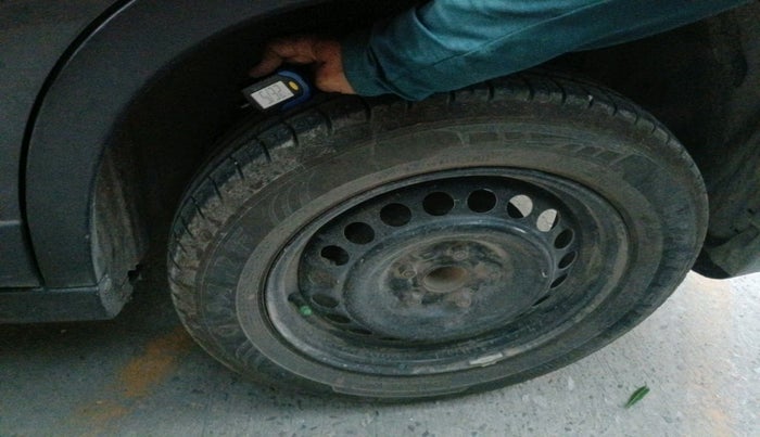 2021 Maruti Vitara Brezza VXI, Petrol, Manual, 1,02,638 km, tyre